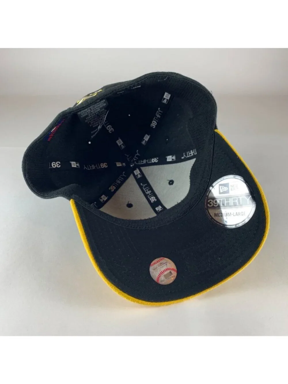 Oakland Athletics MLB Gray Gold New Era 39Thirty Stretch Fitted Hat Mens M/L